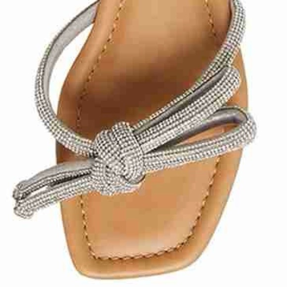 Final price NWOB STEVE MADDEN sandals ❤️❤️❤️ - Picture 2 of 6